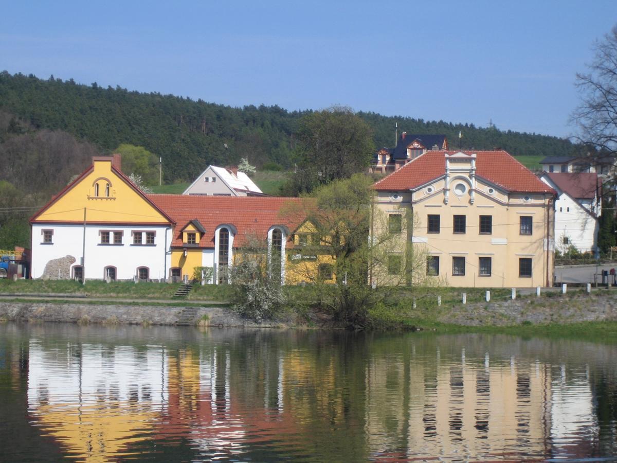 Penzion Patak Kamyk nad Vltavou Luaran gambar